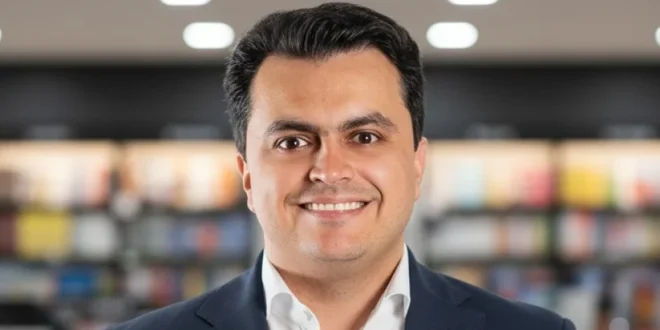 De Montes Claros para o Brasil: médico lança livro e defende humanização como pilar da saúde