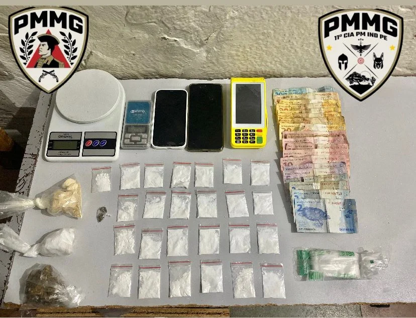 Fracionamento de drogas é flagrado na Vila Atlântida