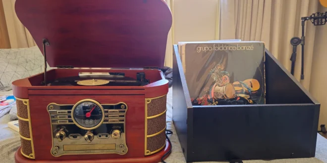 Montes Claros - Exposição multissensorial celebra a história da música popular de Montes Claros no Centro Cultural Hermes de Paula