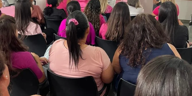 Montes Claros promove palestra sobre prevenção ao câncer de mama em alusão ao Outubro Rosa