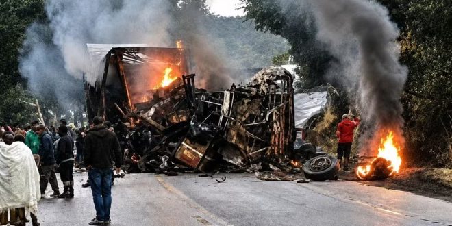 Tragédia na BR-251 reacende alerta por obras e duplicação da rodovia no Norte de Minas