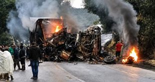 BR-251 é liberada após acidente com oito mortos, incluindo três crianças, em Santa Cruz de Salinas, no Norte de Minas