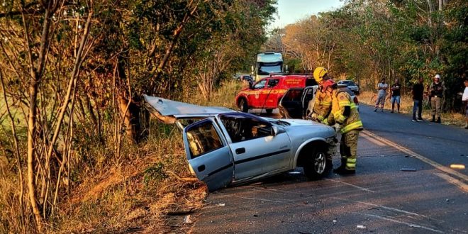 Colisão na MGC-135 deixa cinco feridos e uma vítima fatal em Januária no Norte de Minas