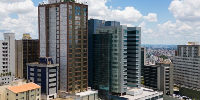 Casa para alugar em BH com pets: o que avaliar antes de fechar o contrato?